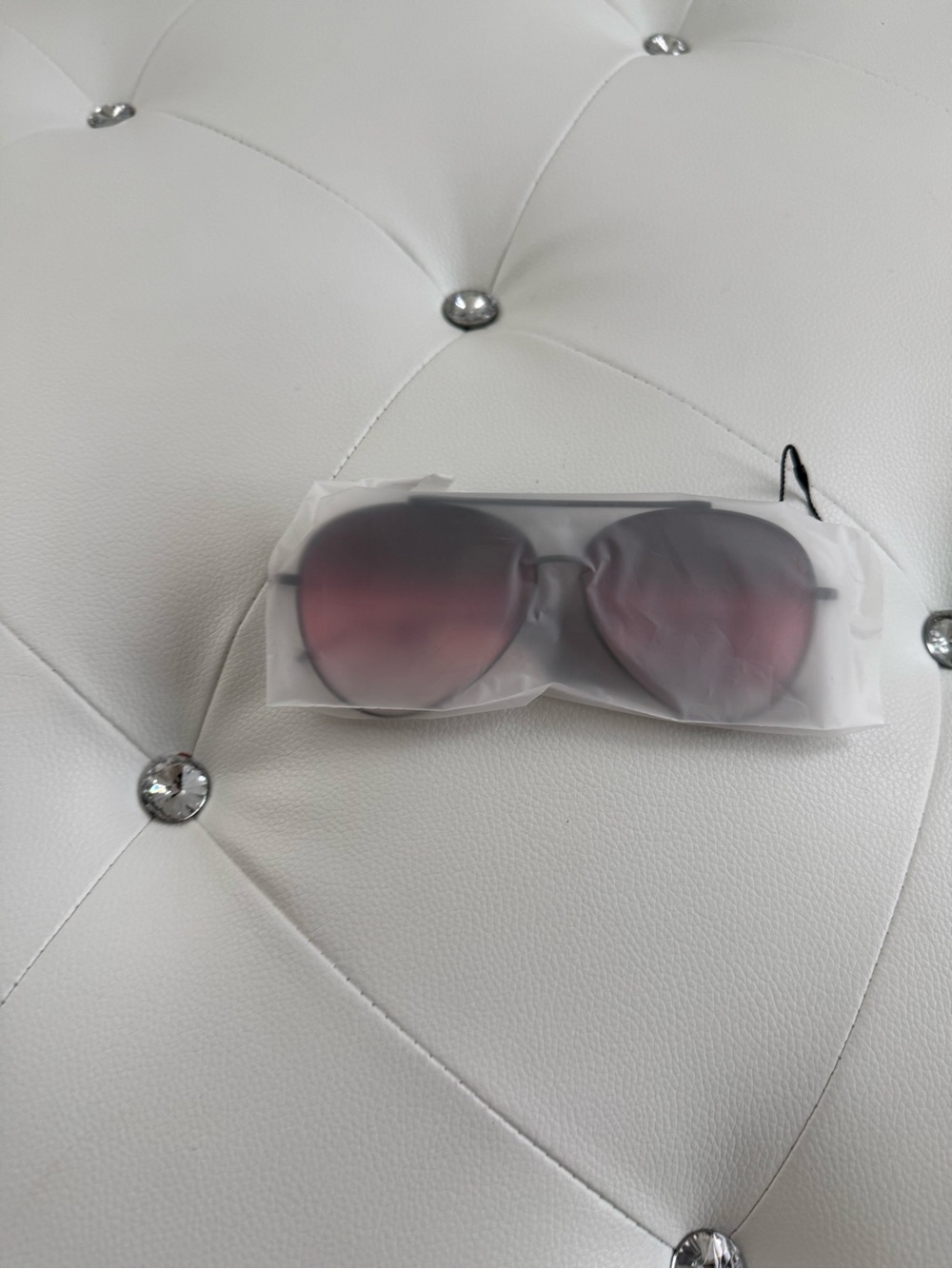 Topfoxx Aviator Sunglasses with Pink Gradient Lenses and Black Frame - Picture 6 of 12